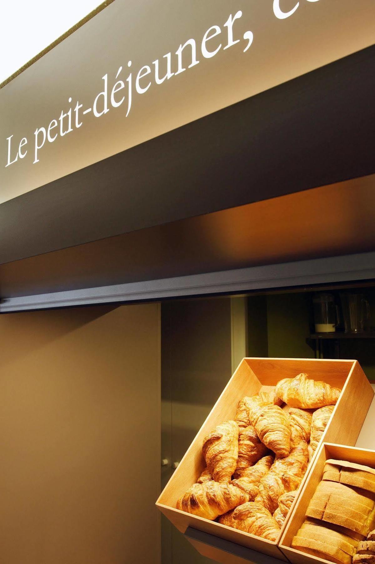 B&B Hotel Pontault Combault エクステリア 写真