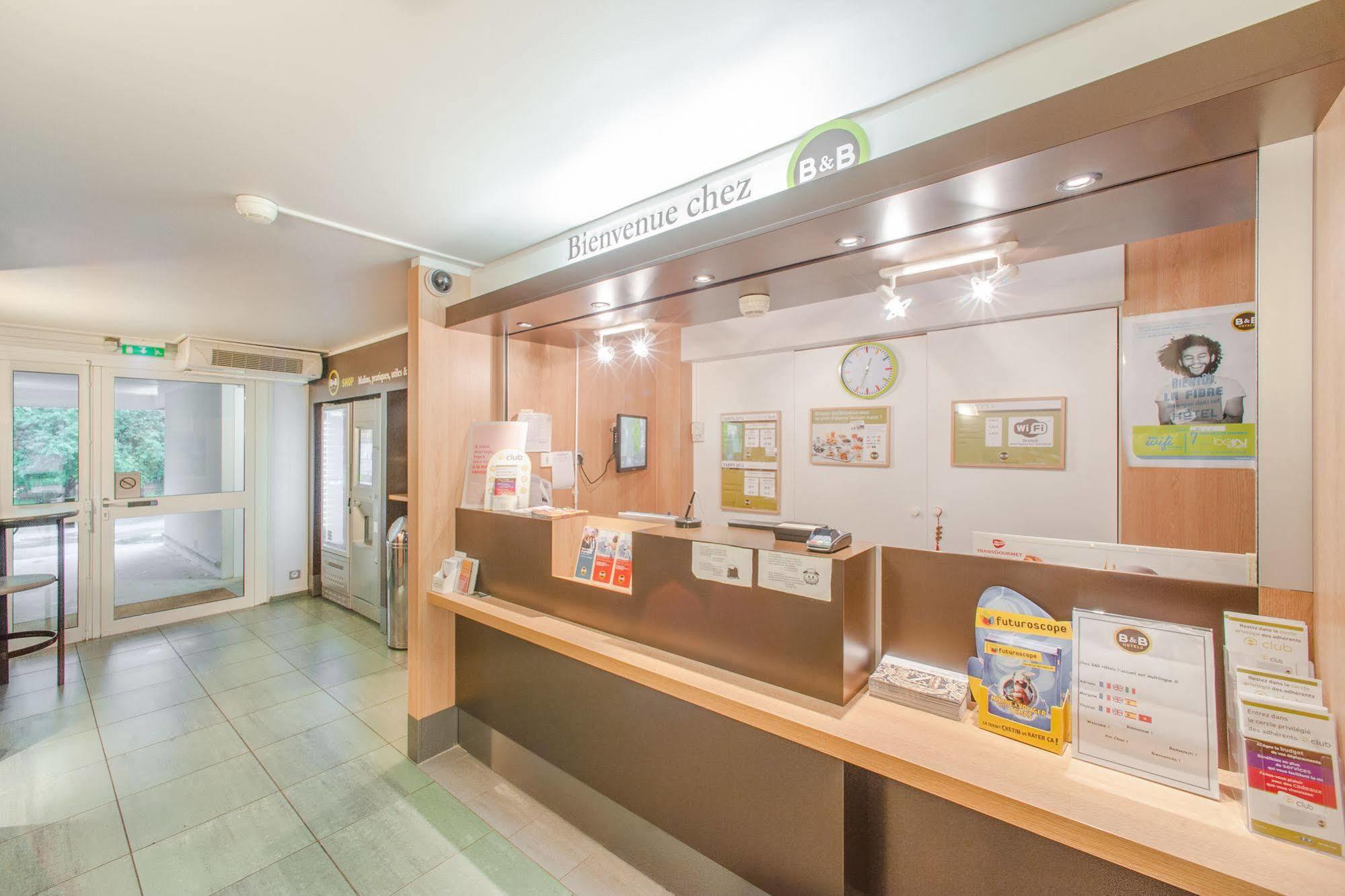 B&B Hotel Pontault Combault エクステリア 写真